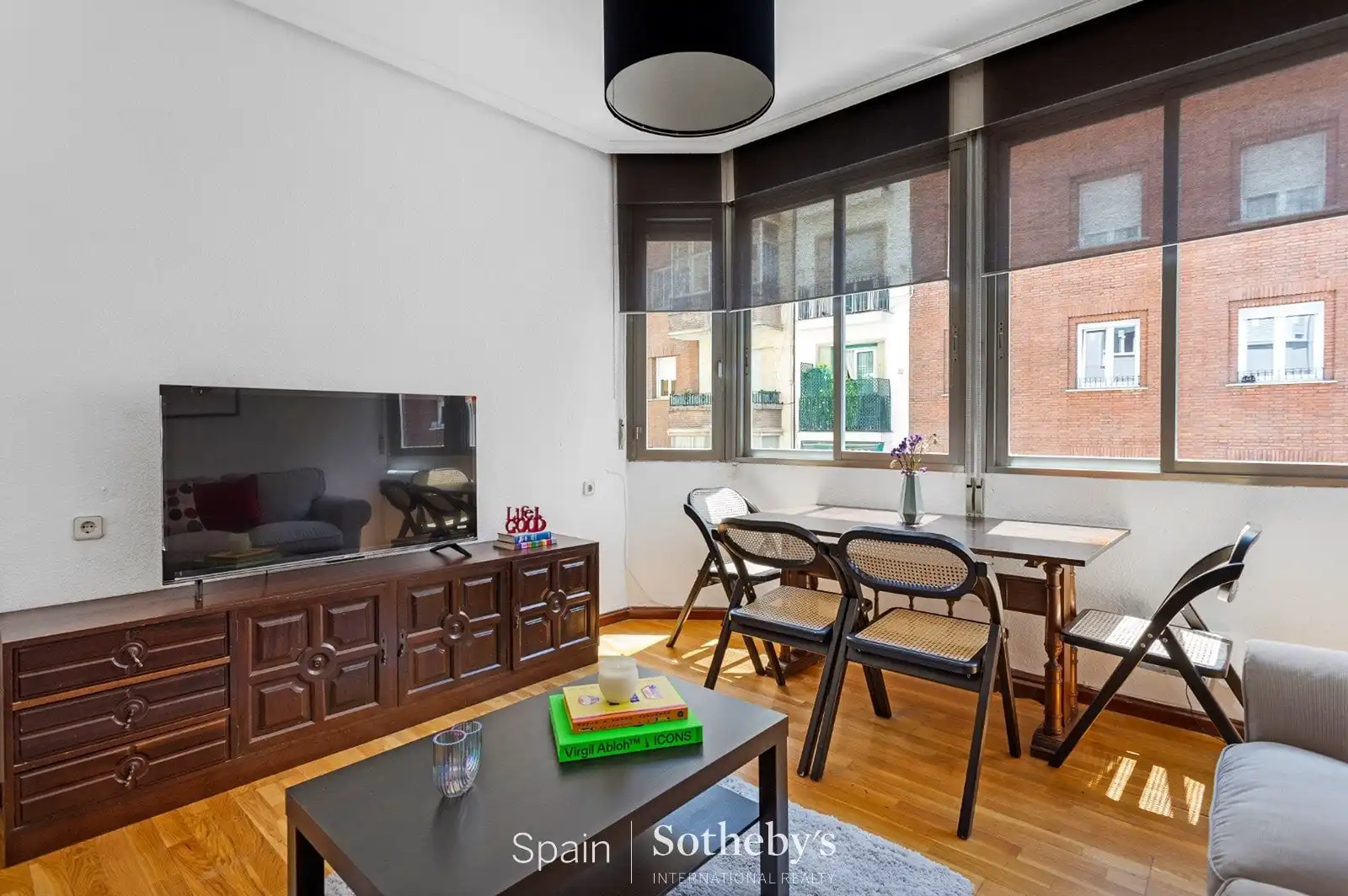 Sala de estar de Apartamento en venta en  Madrid Capital con Aire acondicionado, Calefacción y Terraza
