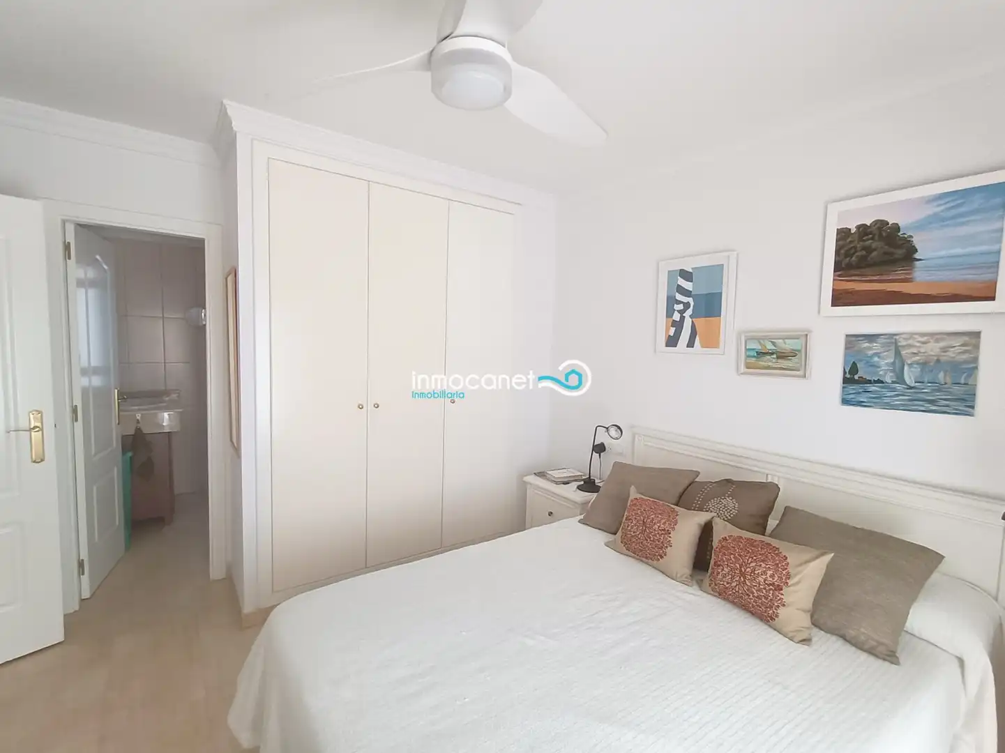 Habitación de Casa adosada en venta en Oliva con Aire acondicionado, Terraza y Piscina
