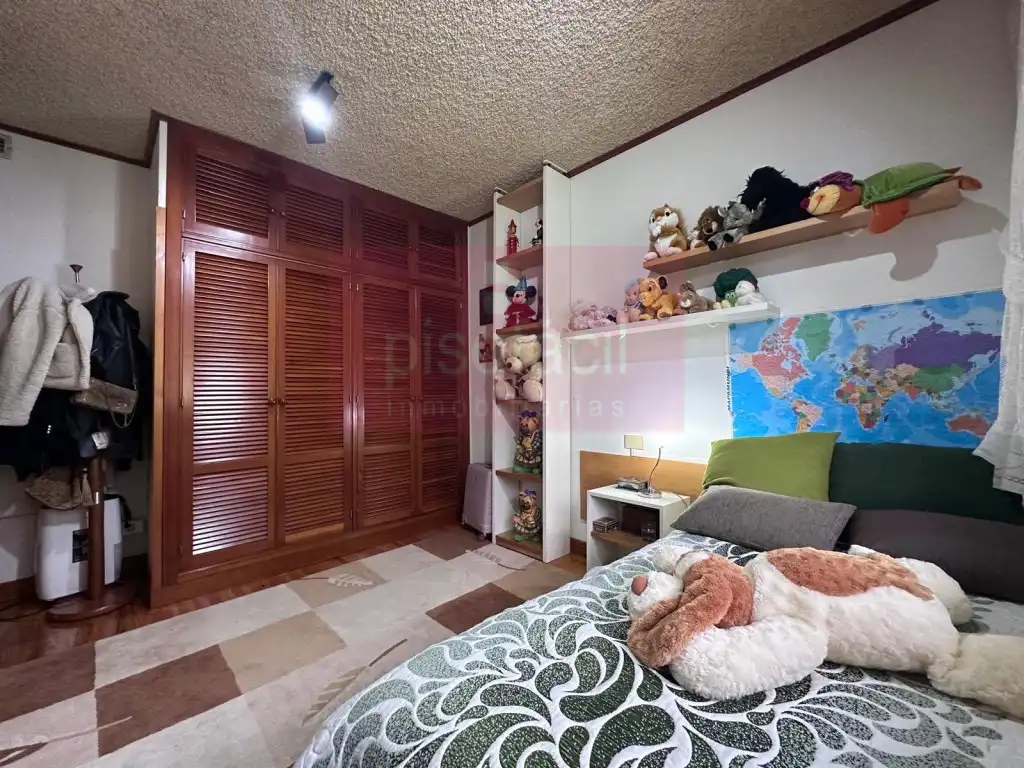 Dormitori de Casa o xalet en venda en Lugo