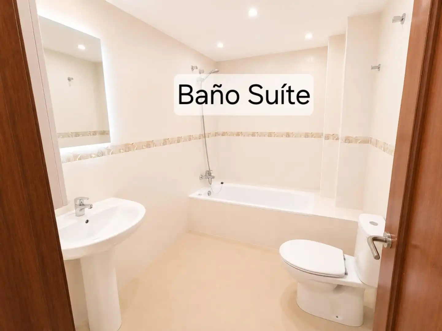 Bathroom of Flat for sale in Campos  with Terrace and Balcony