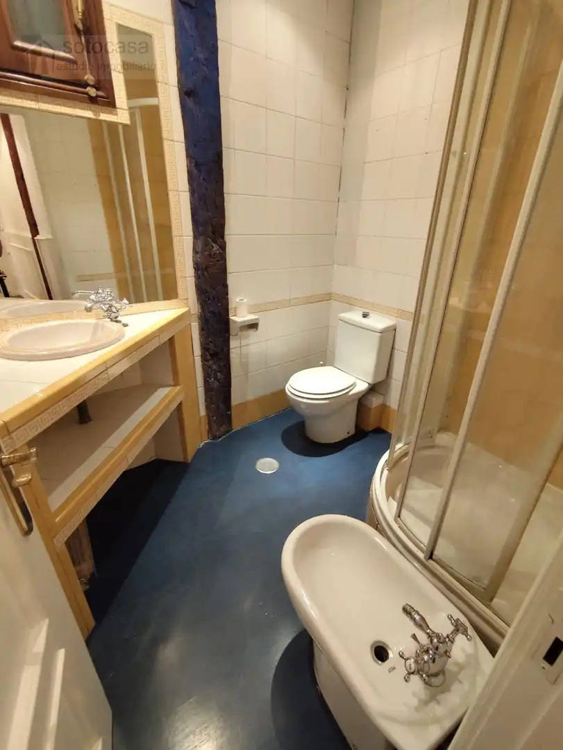 Bany de Pis en venda en Valladolid amb Calefacció i Terrassa