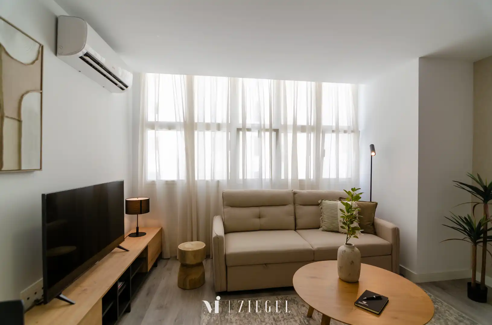Living room of Flat for rent in Las Palmas de Gran Canaria  with Air Conditioner and Furnished