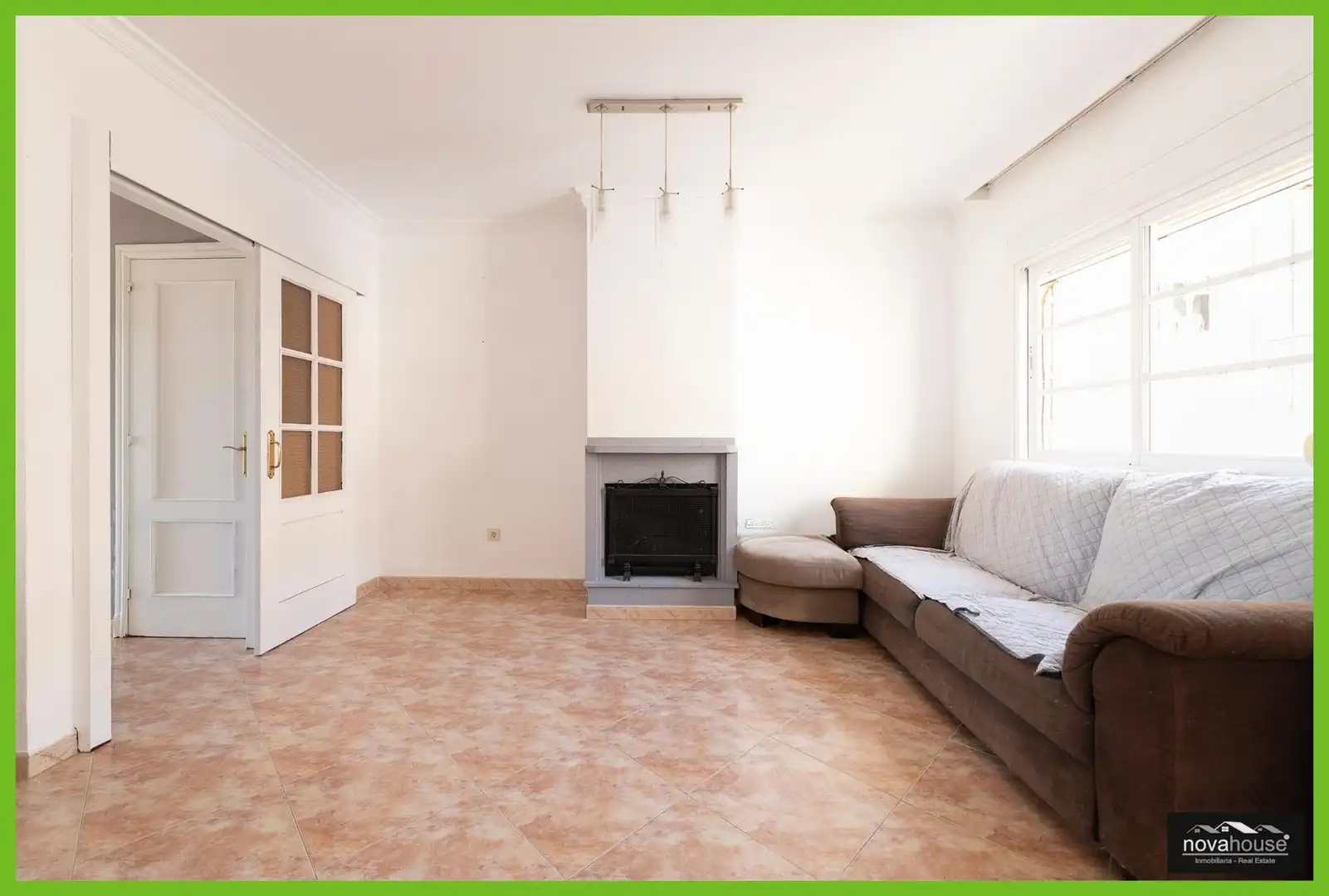 Sala de estar de Casa adosada en venta en Rincón de la Victoria con Aire acondicionado, Terraza y Trastero