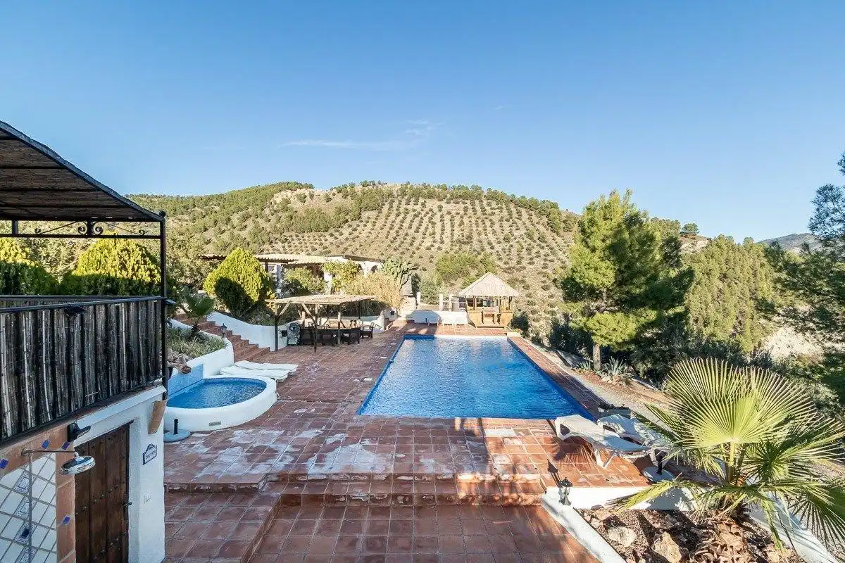 Piscina de Casa o chalet en venta en Alcaudete con Aire acondicionado, Calefacción y Jardín privado