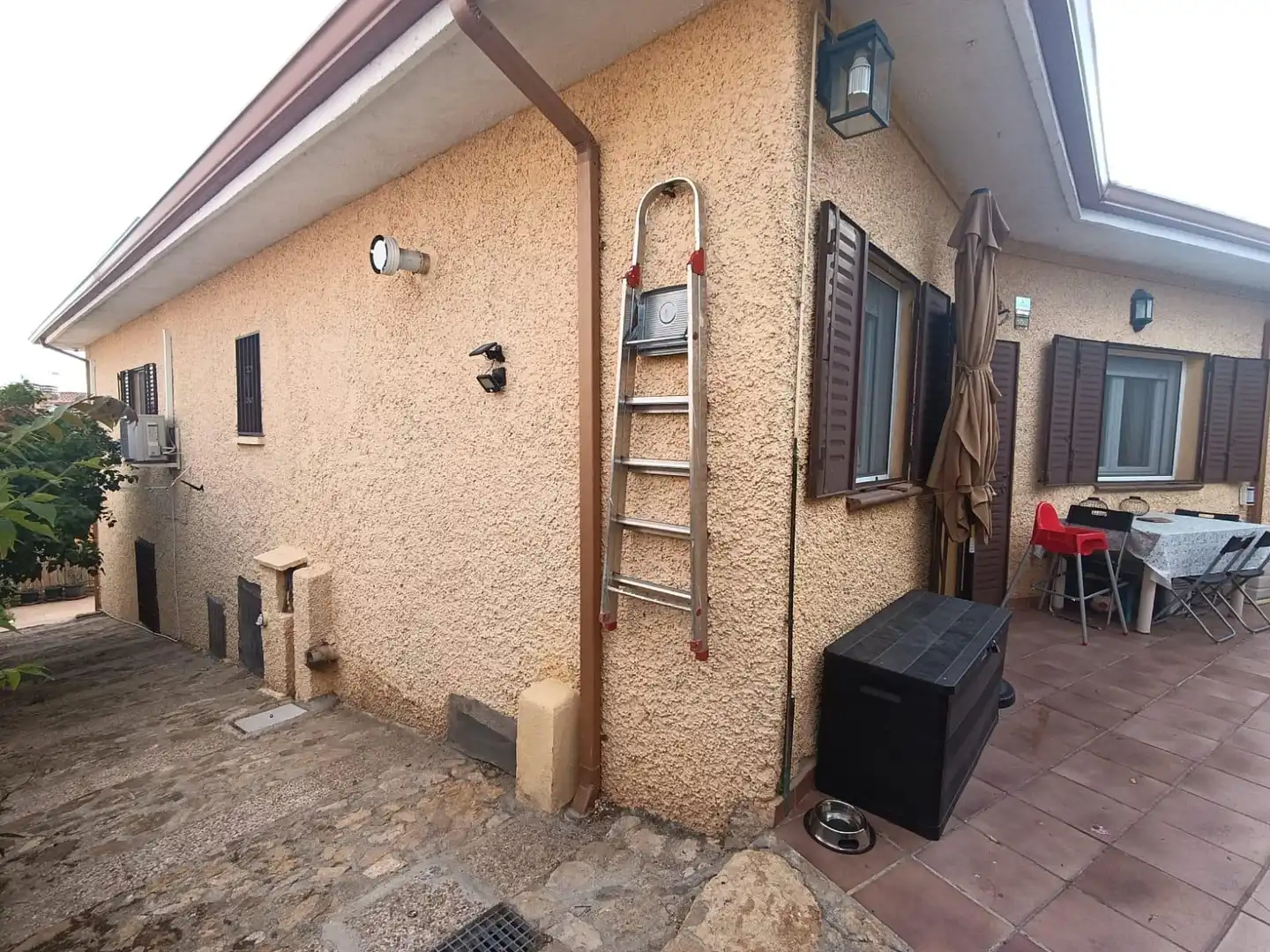 Vista exterior de Casa o chalet en venta en El Molar (Madrid) con Aire acondicionado, Calefacción y Jardín privado