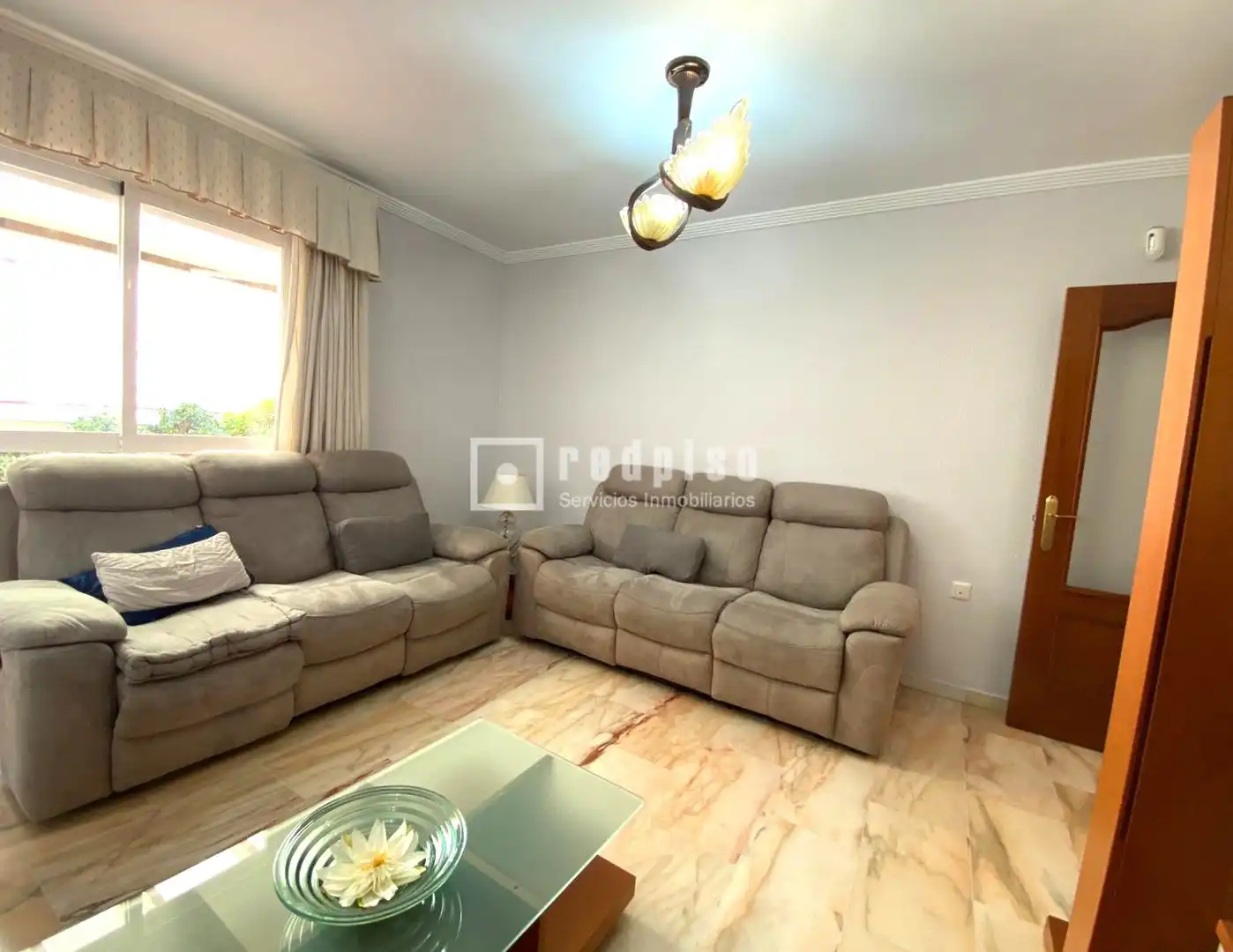 Sala d'estar de Àtic en venda en Málaga amb Aire condicionat, Calefacció i Jardí privat
