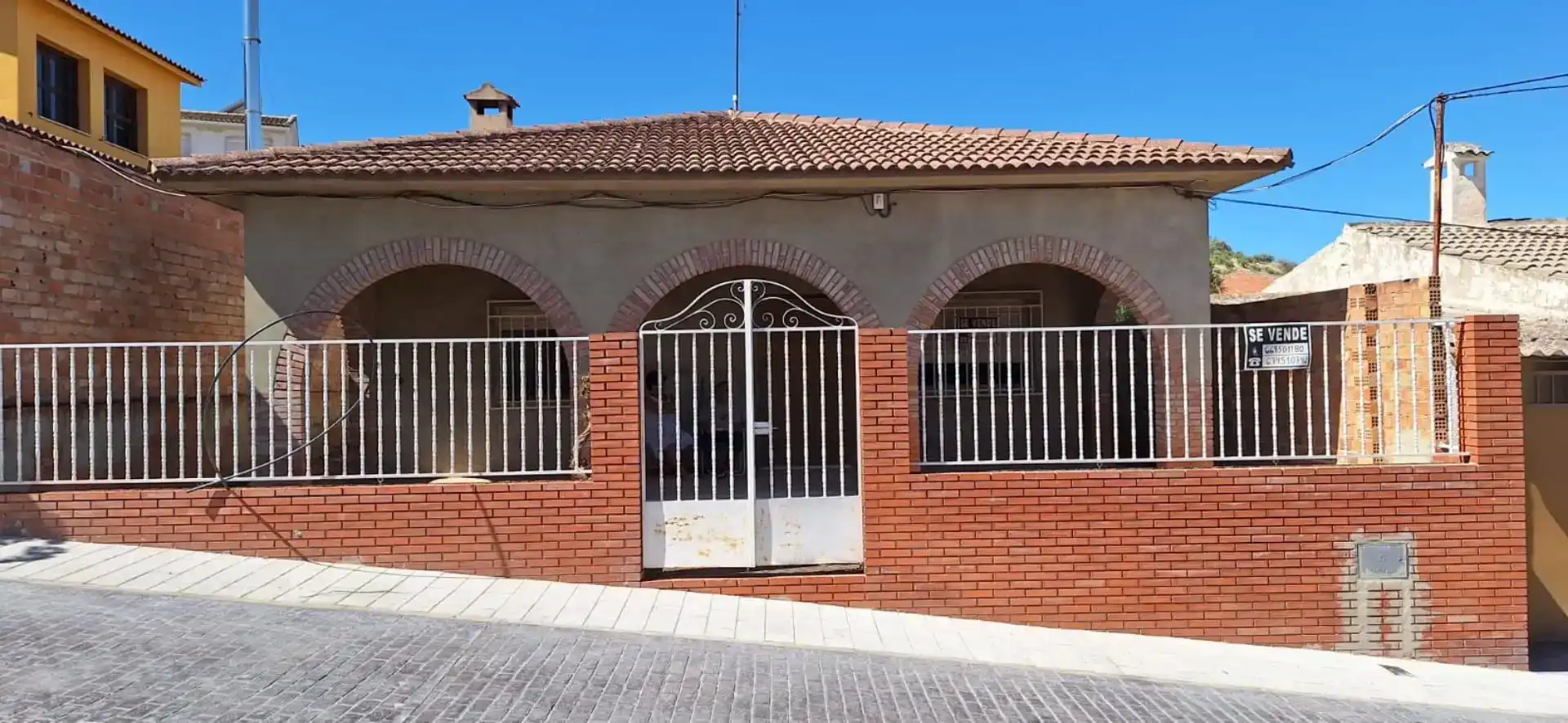 Vista exterior de Piso en venta en Fuente-Tójar con Jardín privado, Trastero y Amueblado