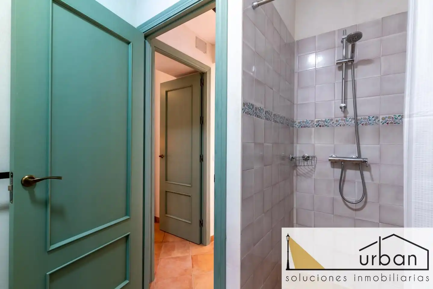 Bathroom of Houses for sale in Chipiona  with Private garden