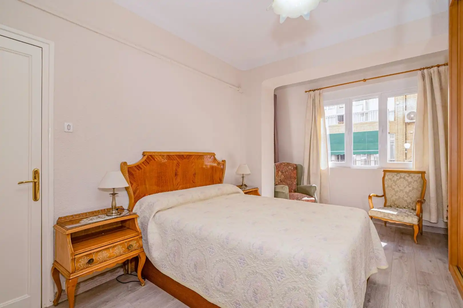 Flat with lift for sale in Calle ISAAC ALBENIZ, imagen 4