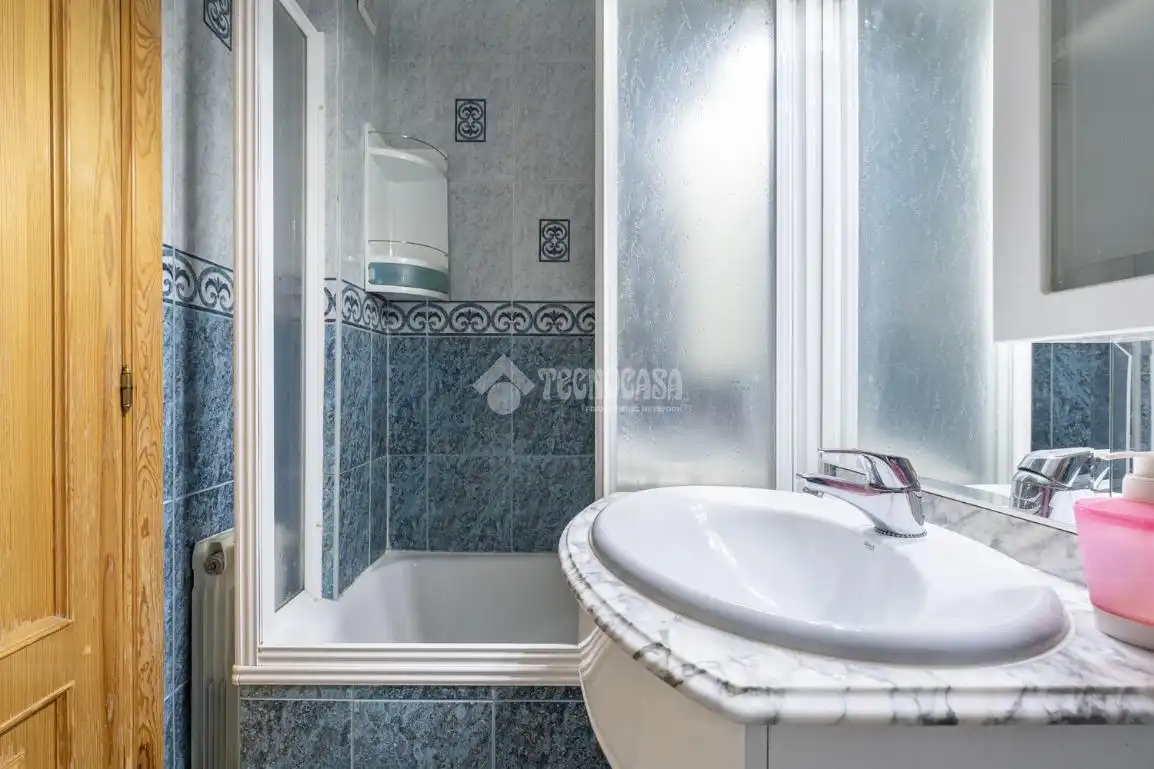 Baño de Piso de alquiler en Madrid con Aire acondicionado, Calefacción y Terraza