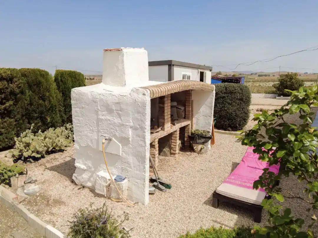 Jardí de Finca rústica en venda en Villena amb Piscina