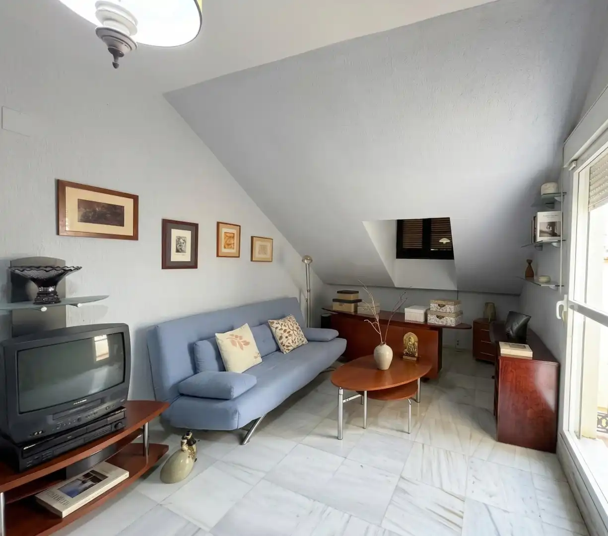 Sala d'estar de Àtic en venda en Huelva amb Aire condicionat i Terrassa