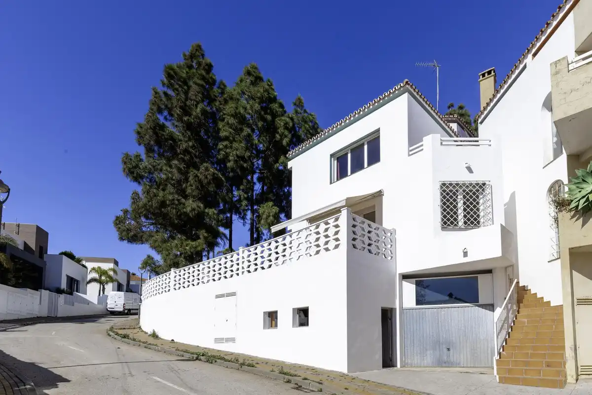 Maison mitoyenne avec jardin à vendre à Elviria - Cabopino