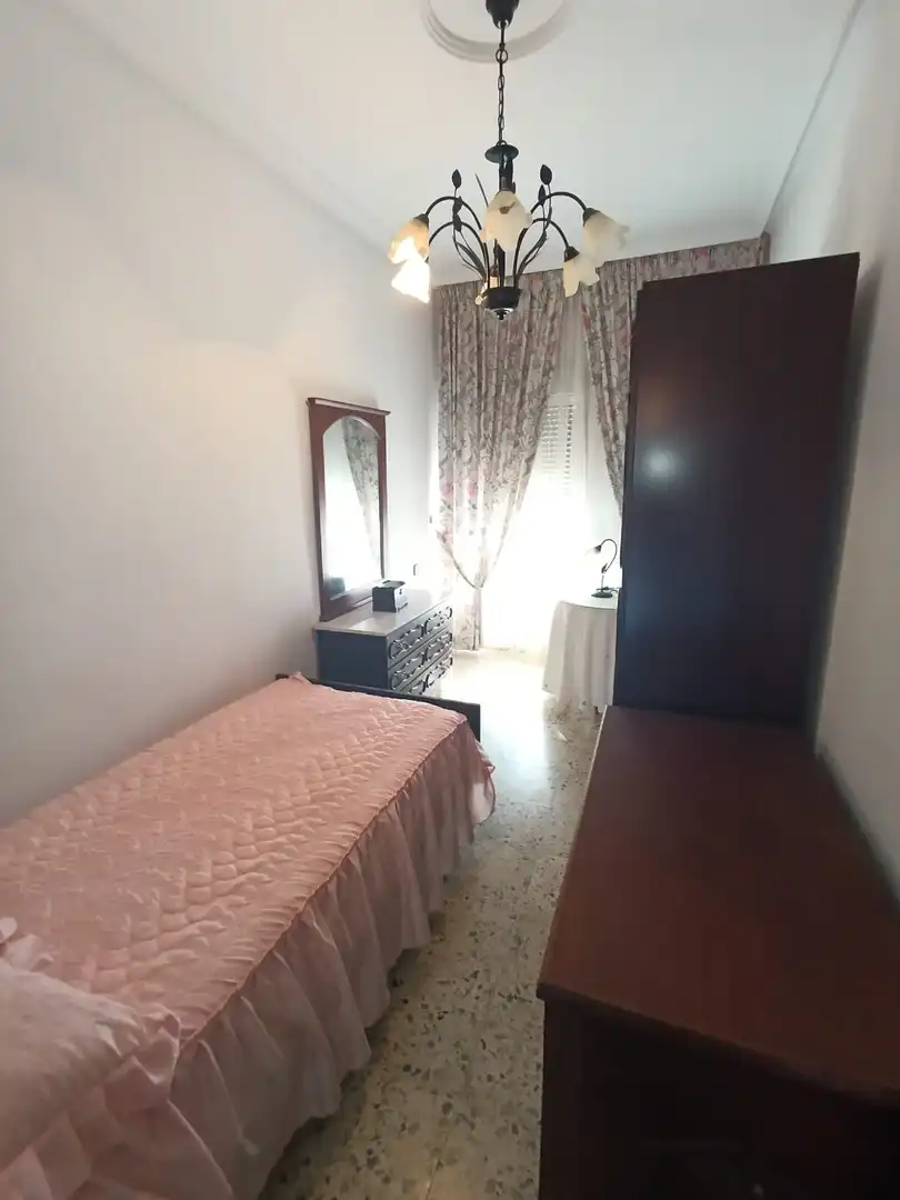 Habitación de Casa o chalet en venta en Zona Hospital