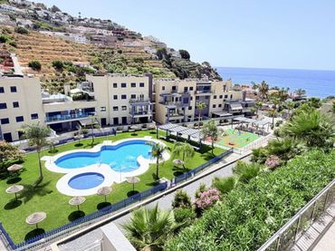 Apartament amb piscina de lloguer a Camino Galera