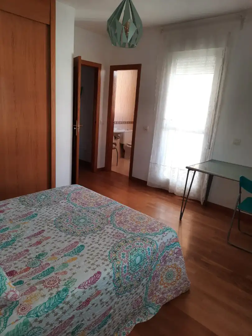 Schlafzimmer von Einfamilien-Reihenhaus zum Verkauf in Cubas de la Sagra mit Klimaanlage, Heizung und Privatgarten