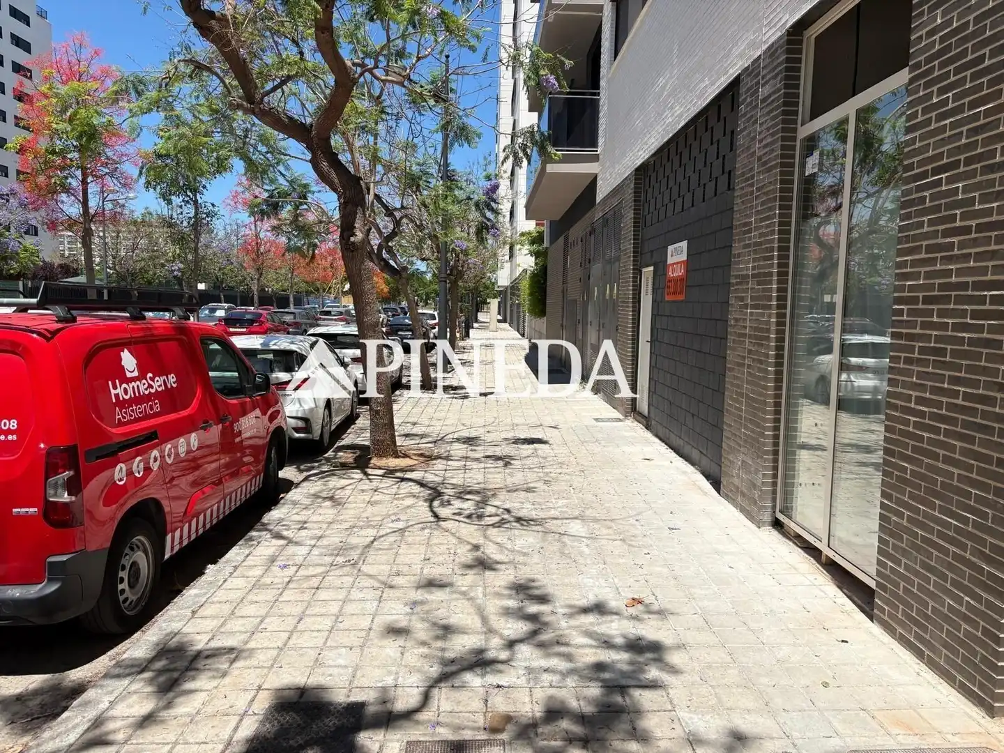 Exterior view of Commercial properties for rent in Valencia