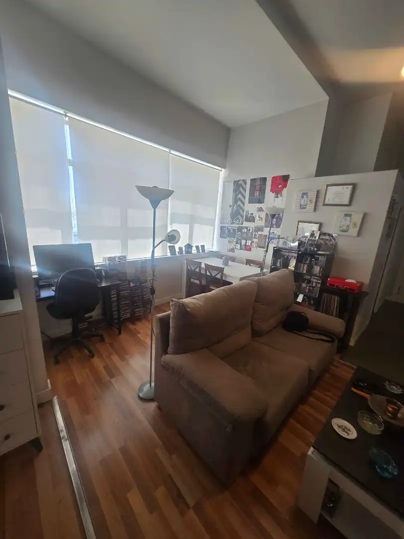 Sala de estar de Estudio en venta en Guadalajara con Calefacción, Parquet y Amueblado
