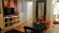 Living room of Flat to rent in  Madrid Capital  with Heating, Parquet flooring and Furnished