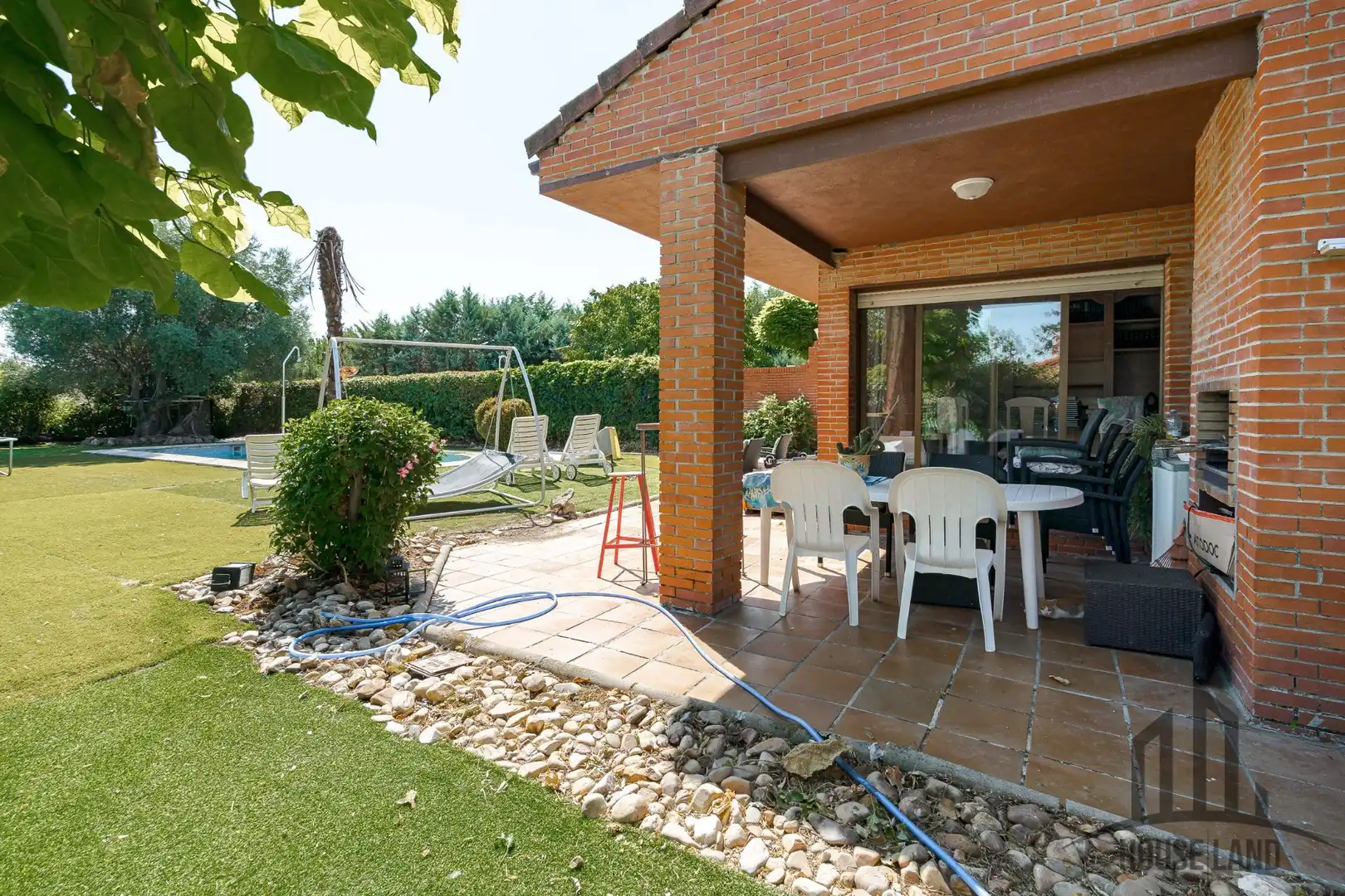Terrassa de Casa o xalet en venda en Valdeolmos-Alalpardo amb Calefacció, Jardí privat i Piscina