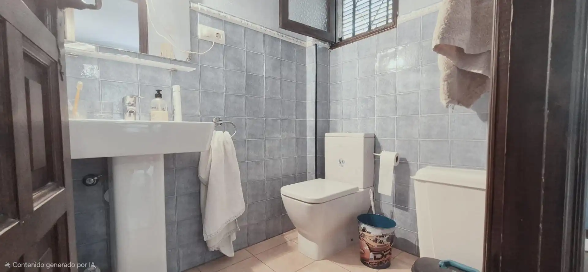 Baño de Piso en venta en Roquetas de Mar con Terraza y Amueblado