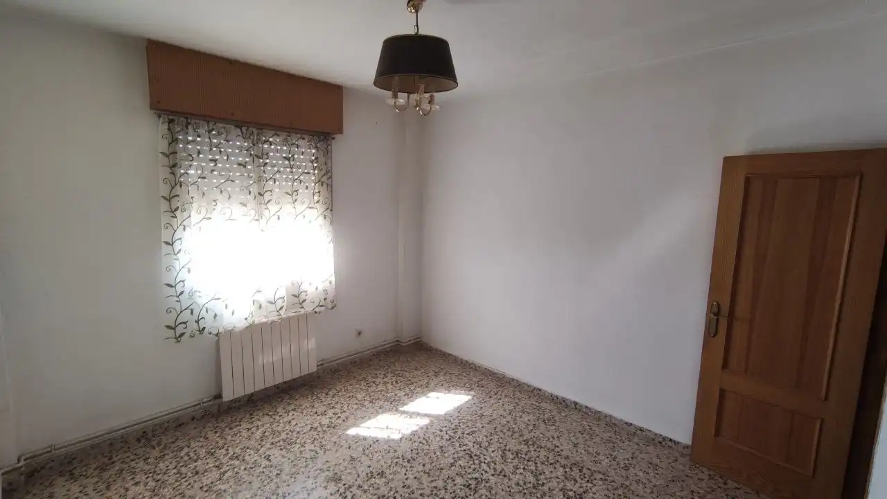 Sala de estar de Piso en venta en La Gineta con Calefacción y Balcón