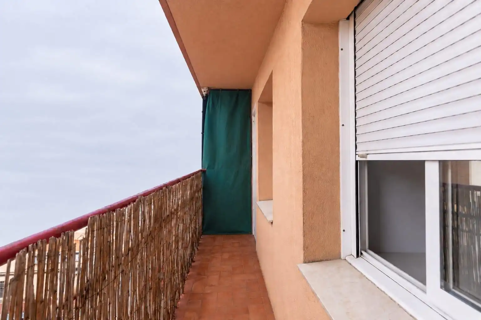 Flat with terrace for sale in Artigues - Llefià, imagen 5