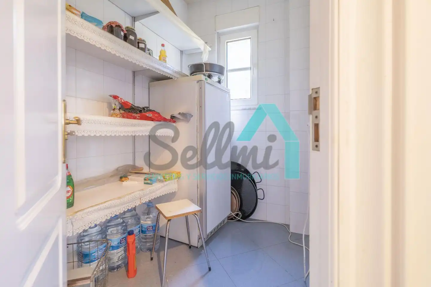 Cuina de Casa o xalet en venda en Oviedo  amb Calefacció, Jardí privat i Parquet