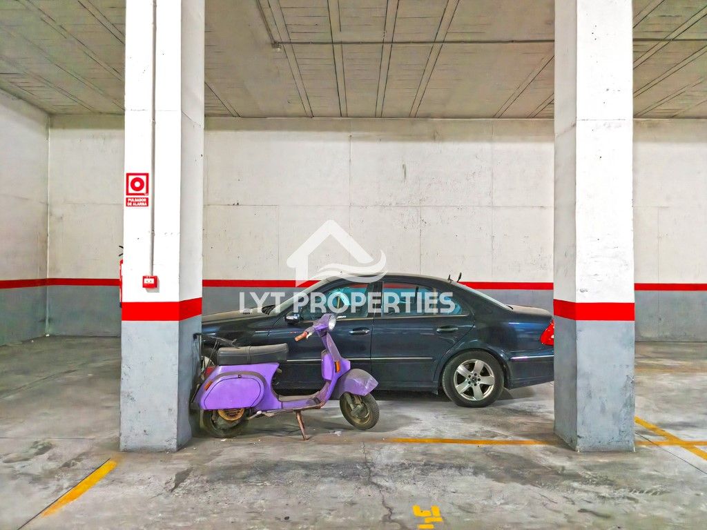 Parkplatz von Garage zum Verkauf in Gata de Gorgos