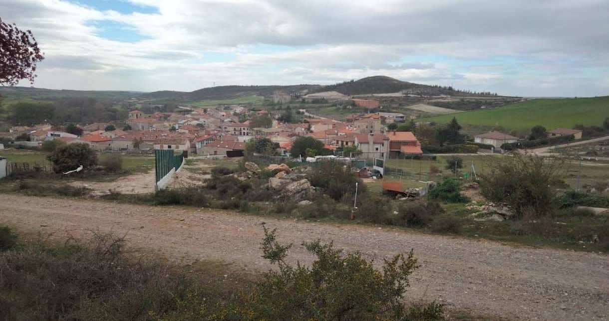 Exterior view of Single-family semi-detached for sale in Burgos Capital  with Private garden and Terrace