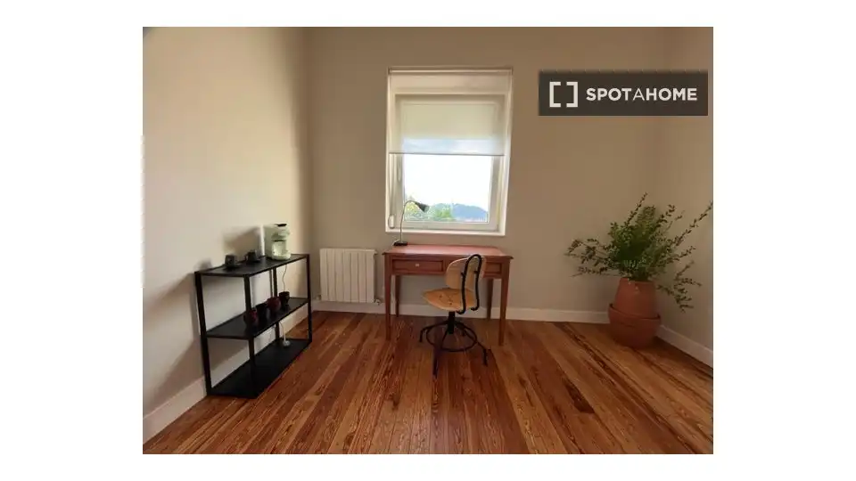 Habitación de Piso para compartir en Donostia - San Sebastián  con Aire acondicionado, Calefacción y Amueblado