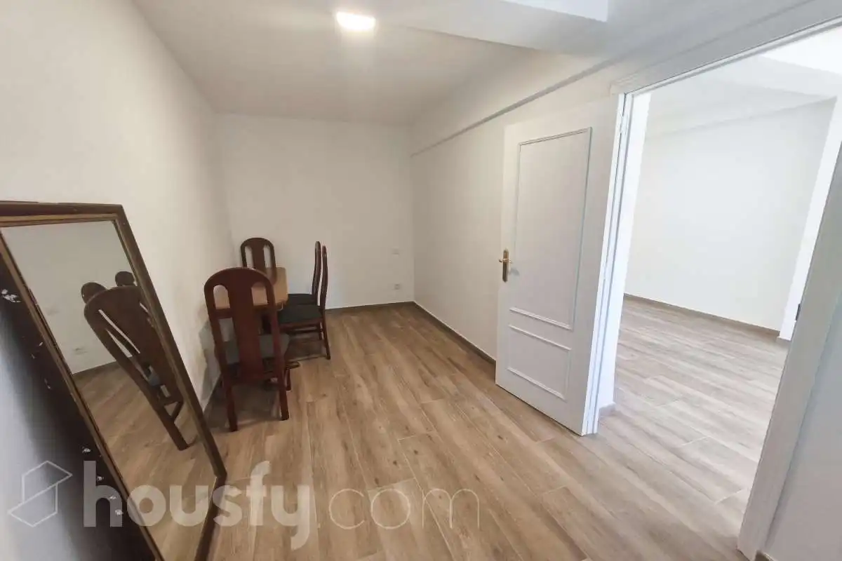 Schlafzimmer von Wohnung zur Miete in Madrid mit Klimaanlage, Heizung und Terrasse