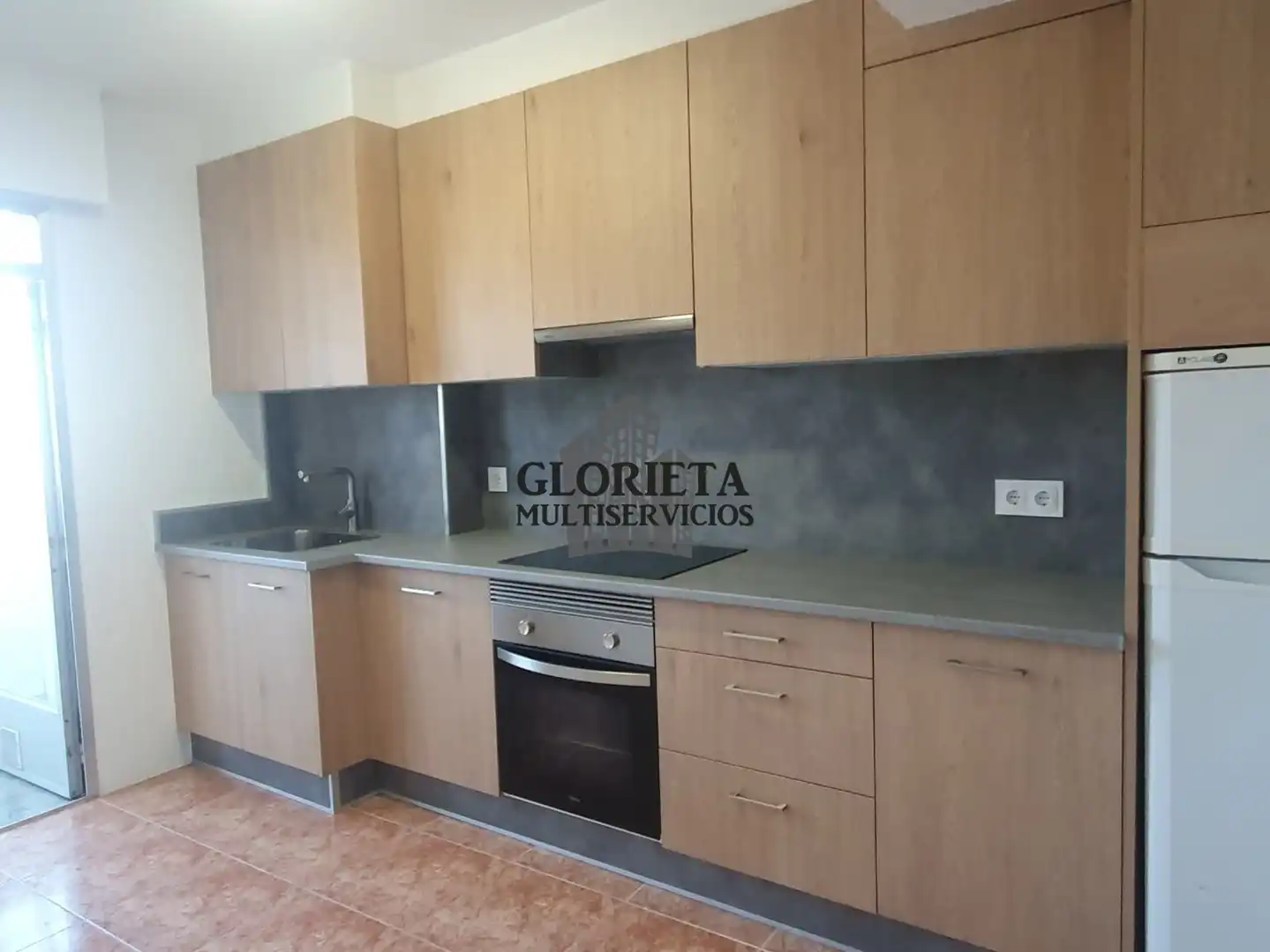 Cocina de Piso en venta en Vigo  con Calefacción, Terraza y Trastero
