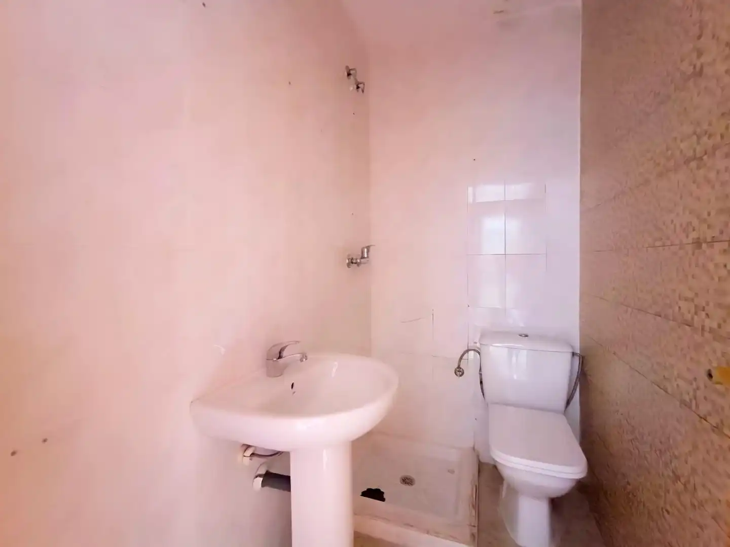 Bany de Casa o xalet en venda en Roquetas de Mar amb Terrassa, Balcó i Piscina comunitària