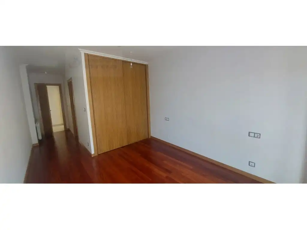Bedroom of Flat for sale in Lalín