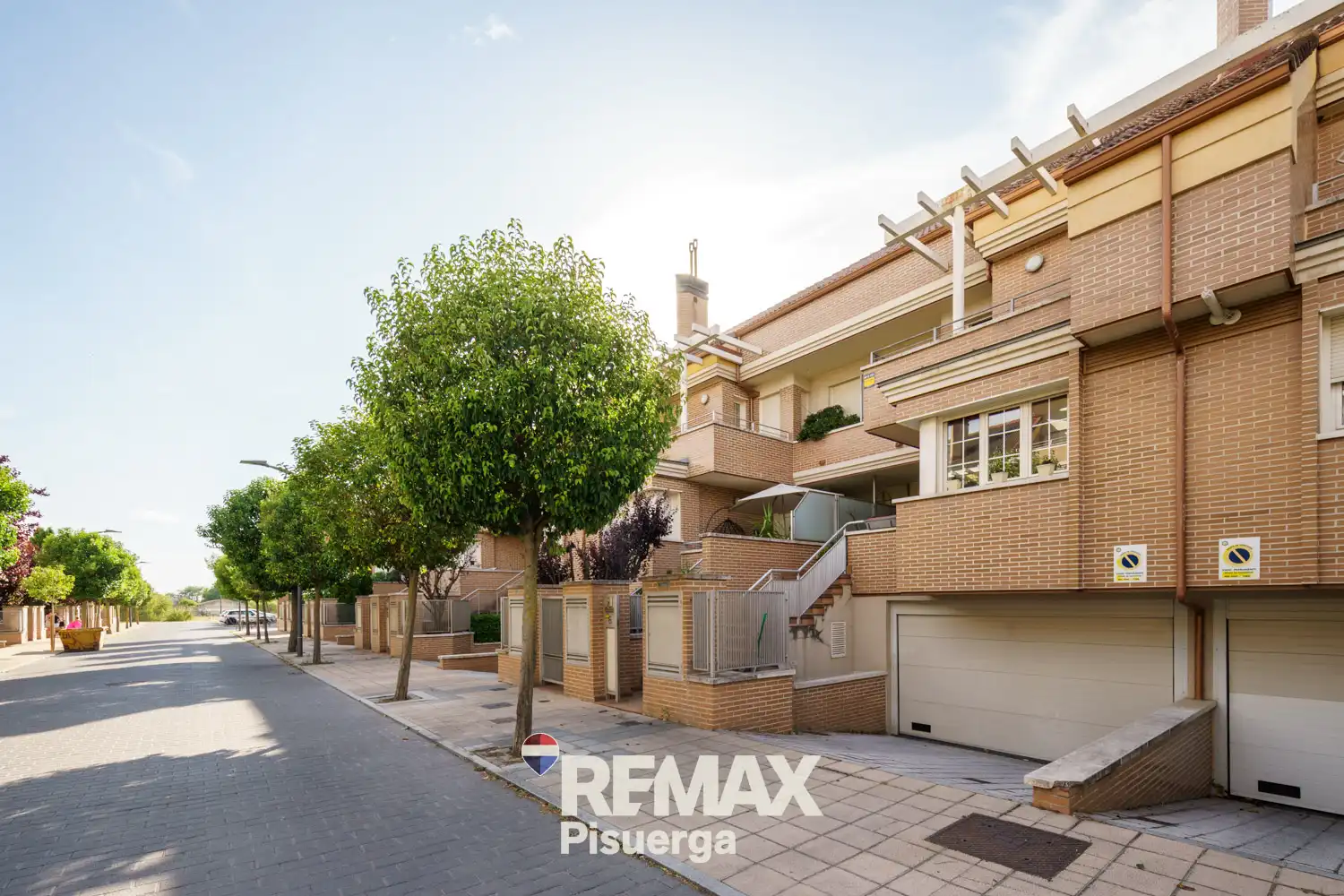 Vista exterior de Casa o xalet en venda en Valladolid amb Aire condicionat, Calefacció i Jardí privat