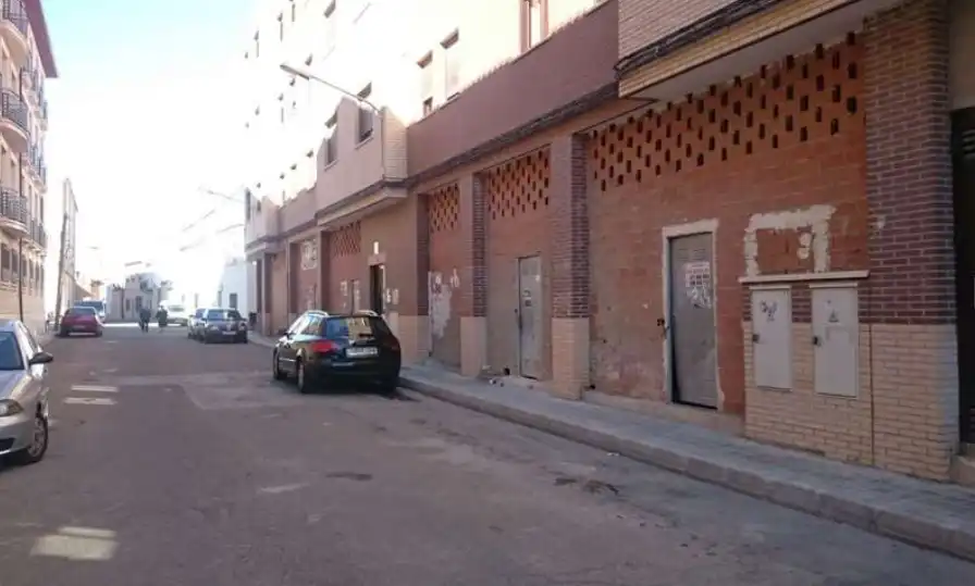 Local en venda a MAYOR DEL VILLAR, Centro de Especialidades