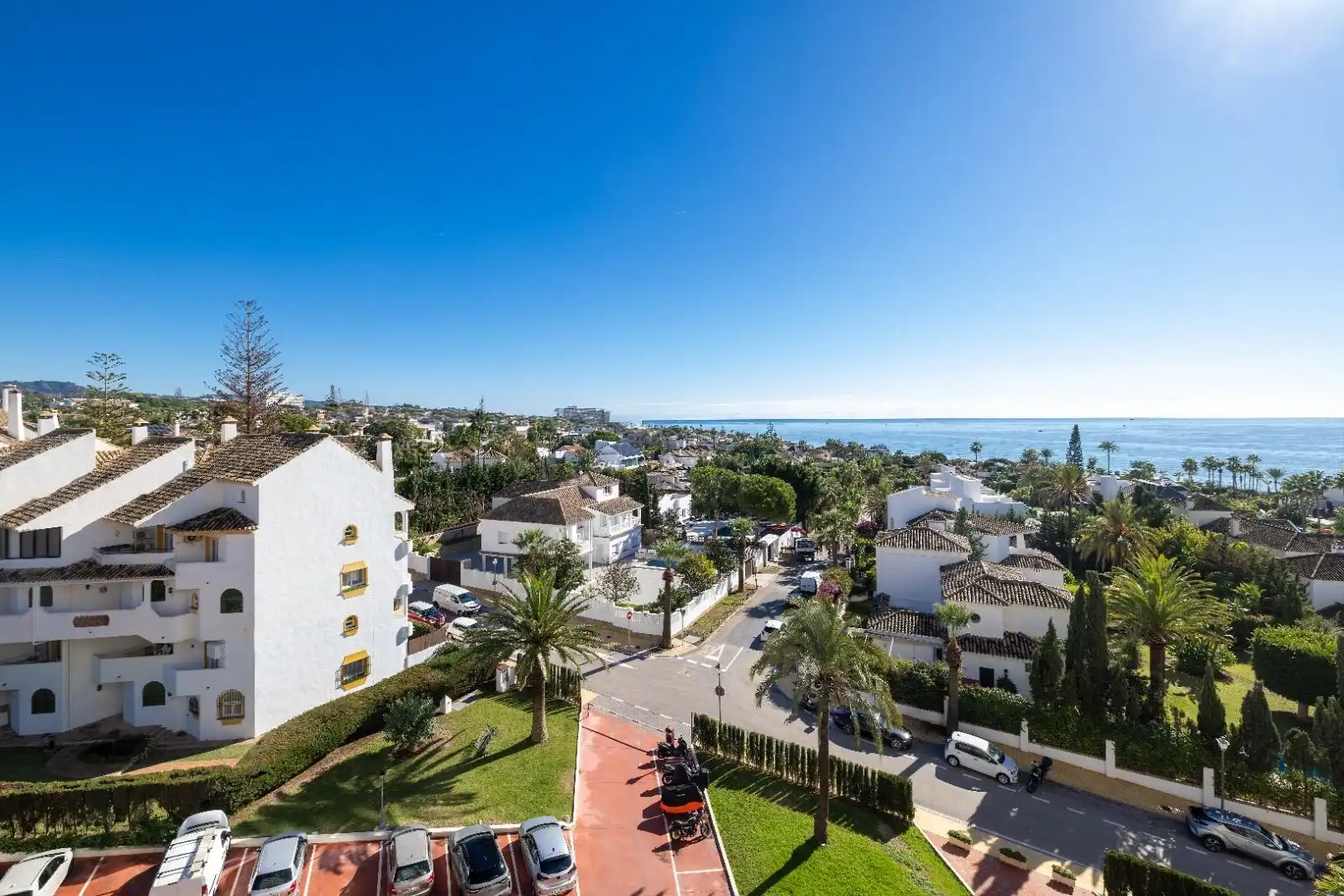Vista exterior de Estudi de lloguer en Marbella amb Aire condicionat i Moblat