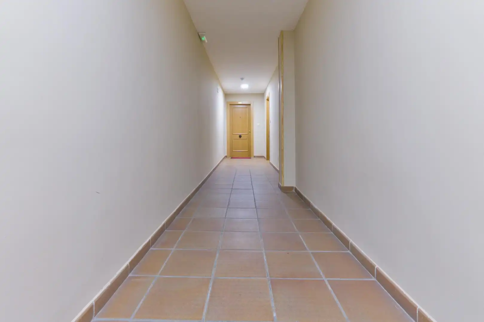 Apartamento en venta en Sierra Nevada con Terraza, Trastero y Amueblado
