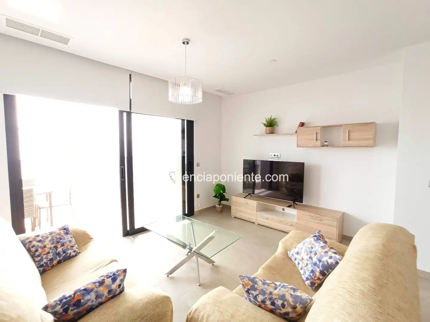 Sala de estar de Piso de alquiler en Benidorm con Aire acondicionado, Calefacción y Terraza