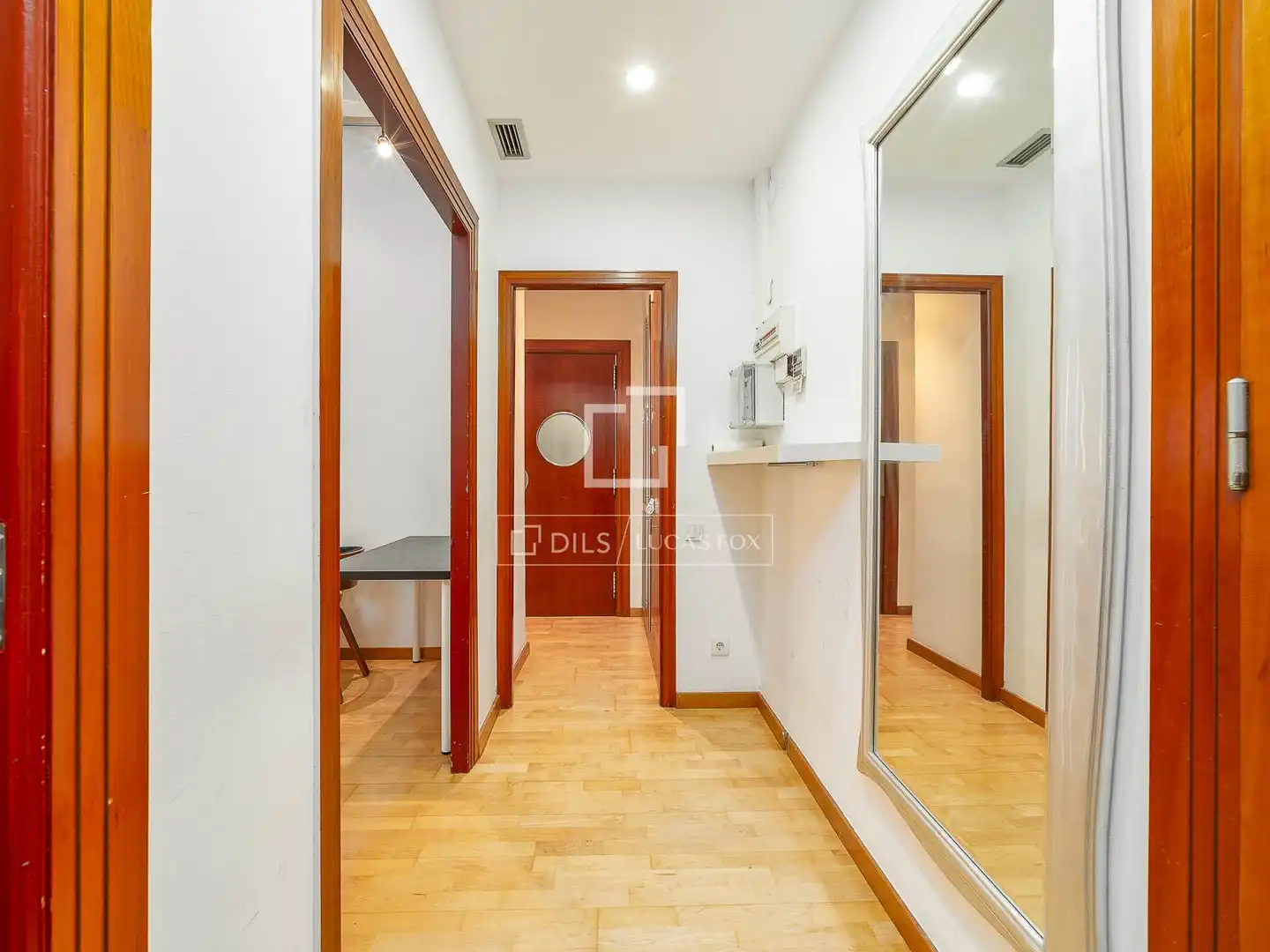 Wohnung zum Verkauf in Barcelona mit Klimaanlage und Heizung