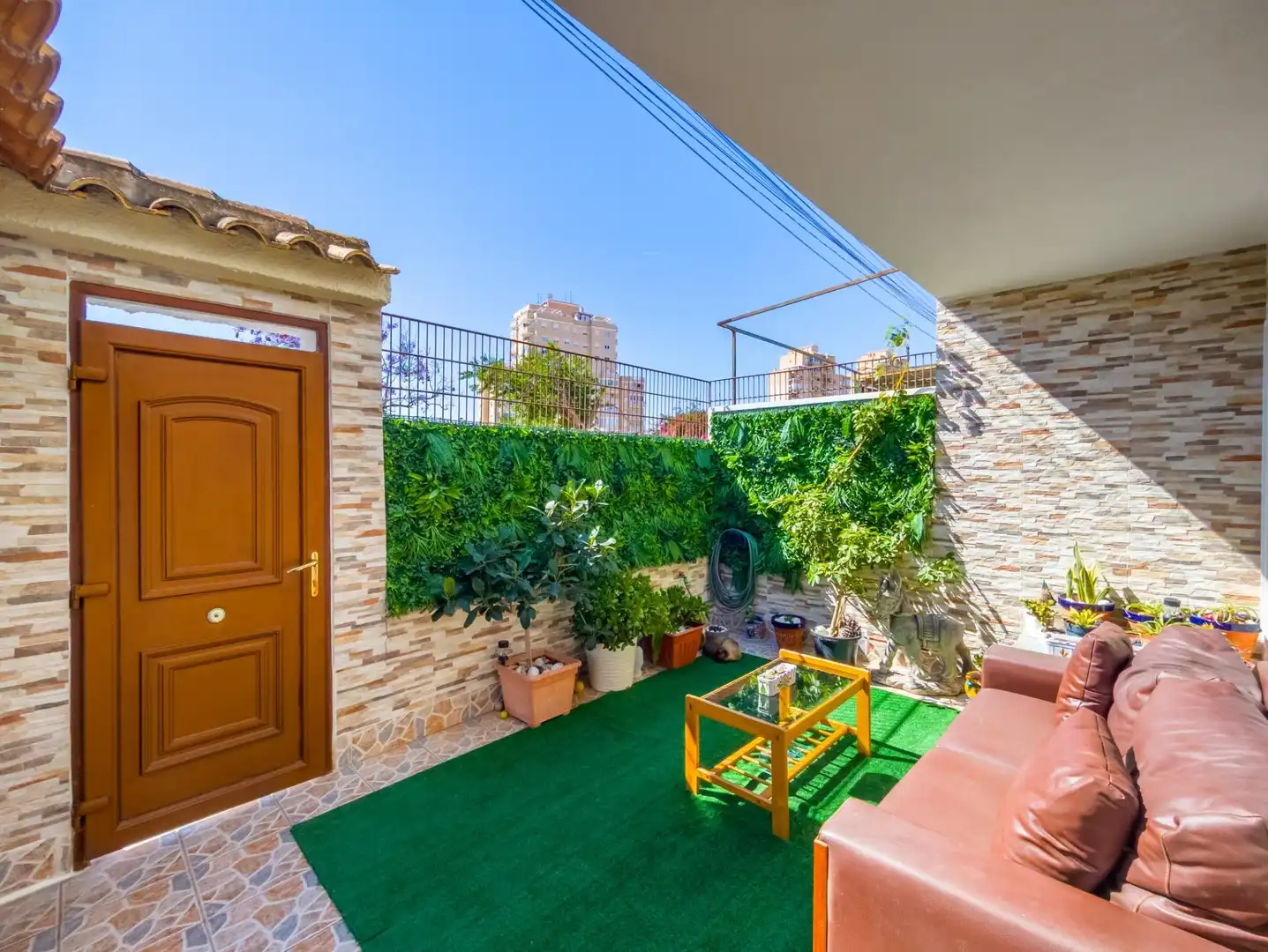 Terraza de Casa o chalet en venta en Torrevieja con Aire acondicionado, Jardín privado y Amueblado