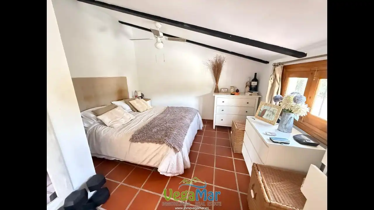 Casa o xalet en venda a Torre Vigia, La Herradura centro