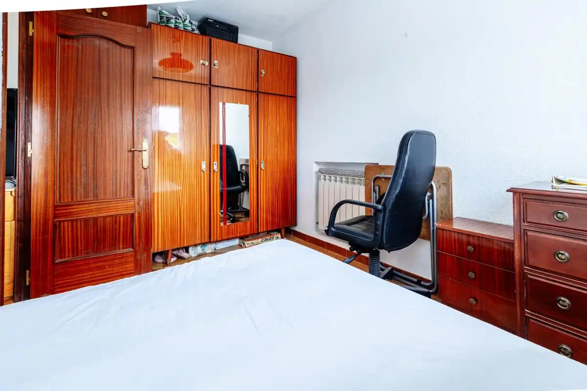 Bedroom of Flat for sale in Madrid  with Heating, Terrace and Furnished