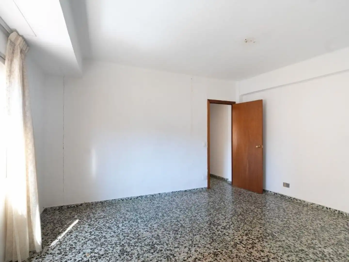 Wohnung zum Verkauf in Gátova mit Terrasse und Abstellraum