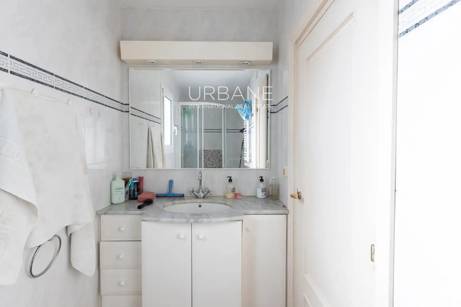 Baño de Ático en venta en Barcelona con Aire acondicionado, Calefacción y Terraza