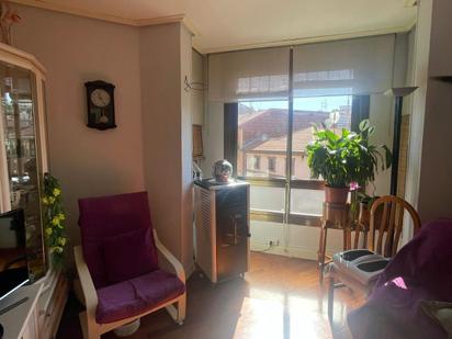 Sala d'estar de Pis en venda en Erandio amb Calefacció
