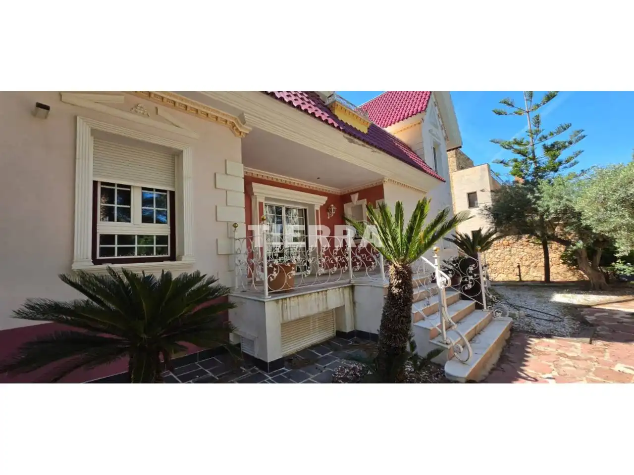 Chalet con piscina en venta en Calle los lirios, imagen 5