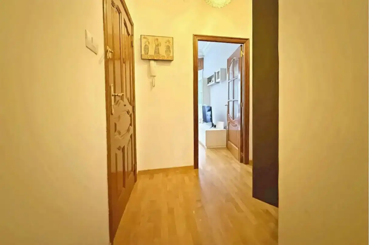 Piso de alquiler en A Coruña Capital  con Calefacción, Terraza y Amueblado