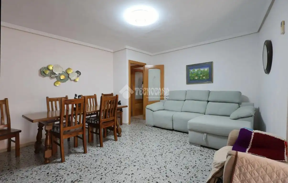 Sala d'estar de Pis en venda en Sagunto / Sagunt amb Balcó